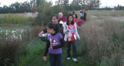 Processional to pond at Xuanfa Institute.
