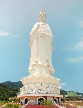 The 220 feet (67 meter) Kuan Yin Bodhisattva Statue at the Linh Ung Pagoda Bai But (at Buddha Beach), Da Nang, Vietnam.