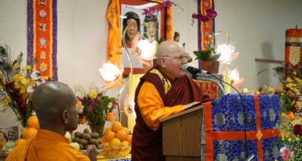 Zhaxi Zhuoma, Abbot of the Holy Vajrasana Temple conducts the Kuan Yin Bodhisattva Great Compassion Empowerment Dharma Assembly.