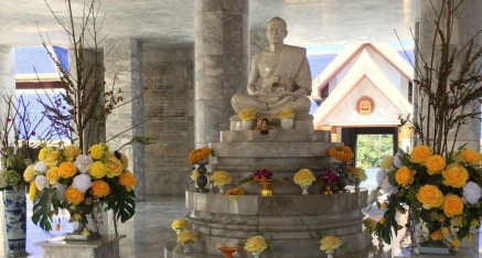 Statue of Arahat Luang Por Sodh Wat Pak Nam (1885-1966) in the Viharn at Buddhamonthon. The rotunda painting was above this statue. This monk exhibited many miracles during his life.
