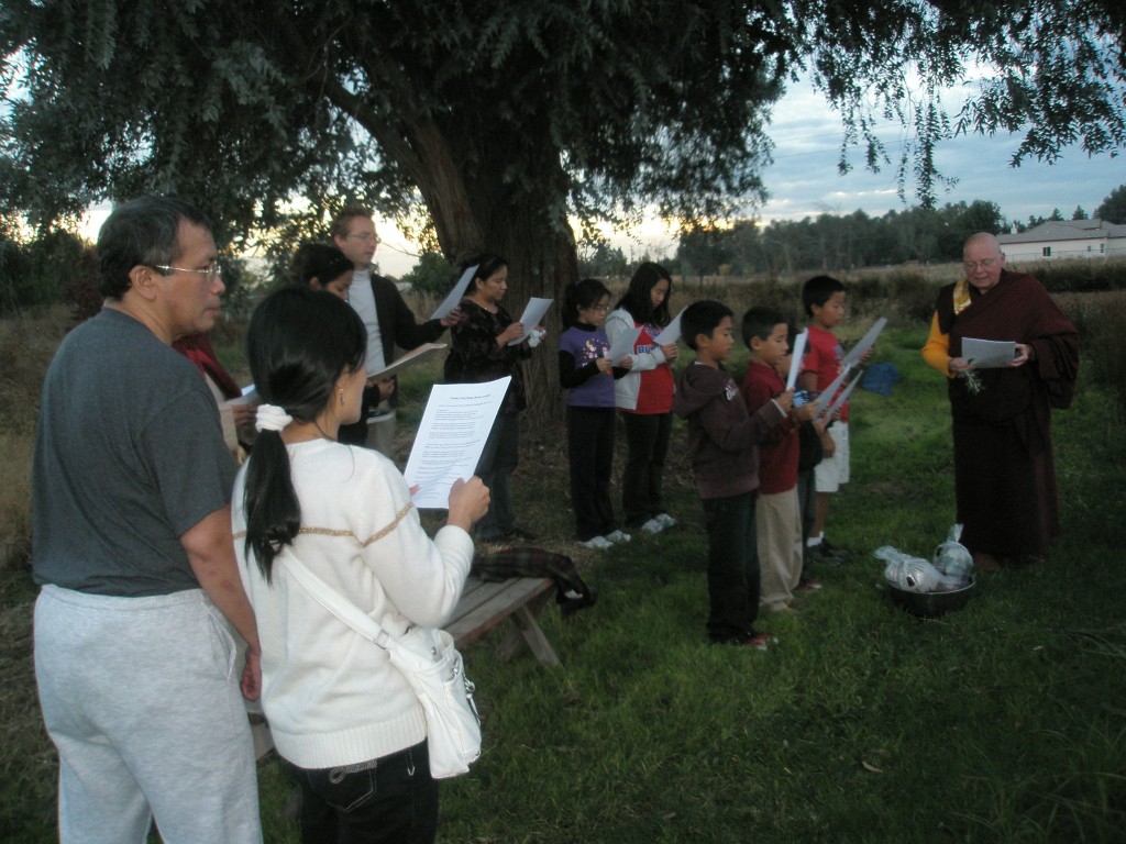 Fish release ceremony at Xuanfa Institute.