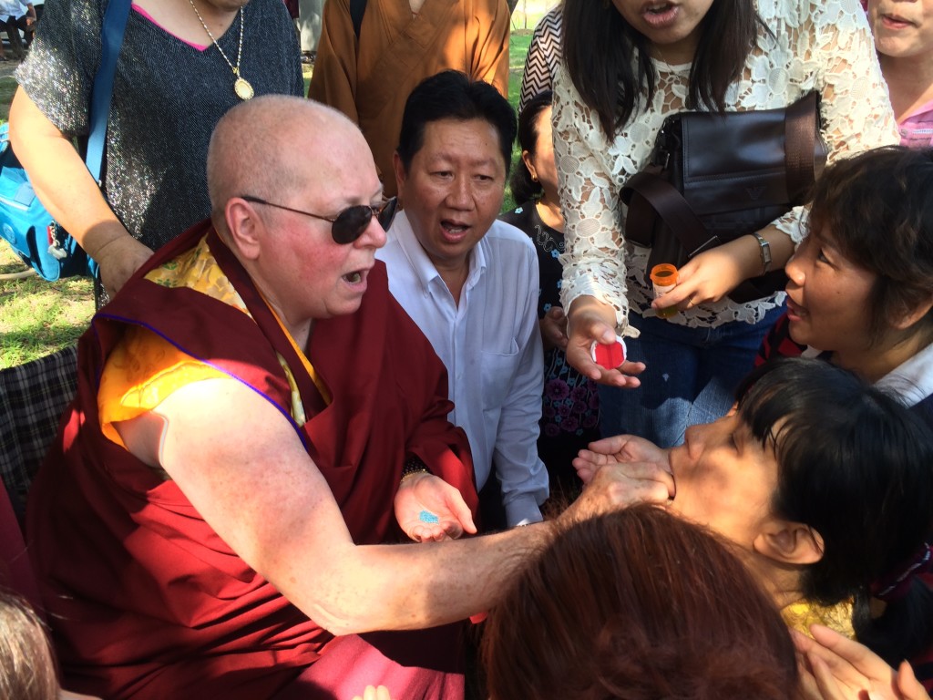 Disciples received Vajra-Bodhi Pills after the ceremony was over.