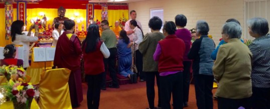 在華藏寺弗萊斯諾分寺舉行的浴佛法會